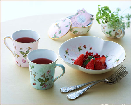 Сервиз Wild Strawberry
